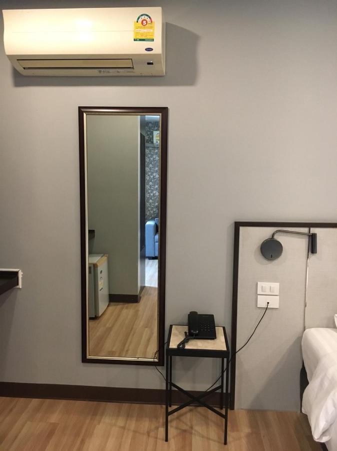 YWCA Hotel Bangkok Kültér fotó