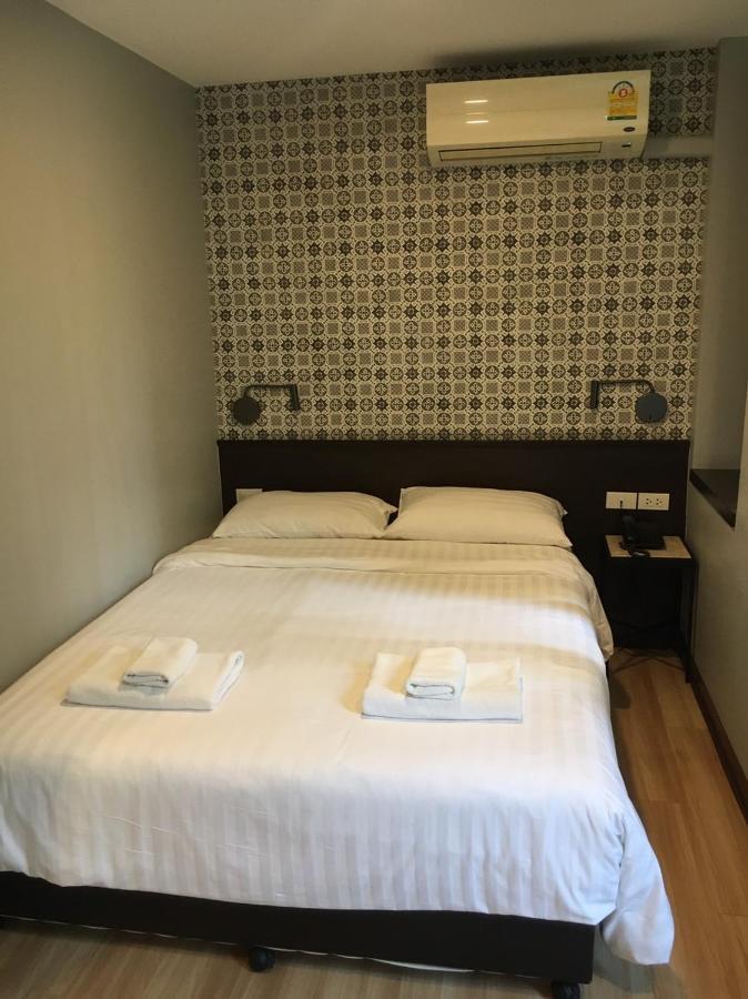 YWCA Hotel Bangkok Kültér fotó